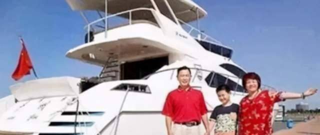 原创美容一次花百万燕窝当水喝曾经的厦门亿万富婆后来怎样