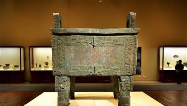 司母戊鼎叫了那么多年为何被叫错了名字郭沫若认错了字