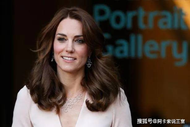原创英国威廉王储和凯特王妃发文慰问民众王妃疑似公务没有停摆健康