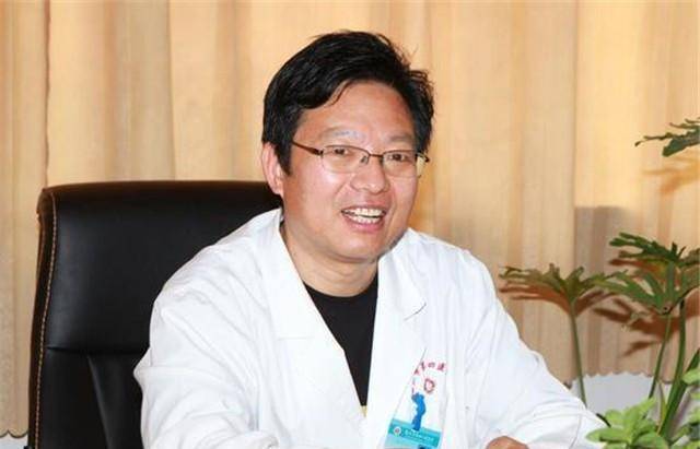 杨永信:从帮戒网瘾的专家,到电击孕妇至流产的魔鬼_孩子_父母_家长