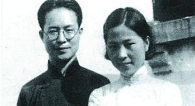 张兆和的二姐看到沈从文一表人才比较中意,也知道沈从文写了大量的