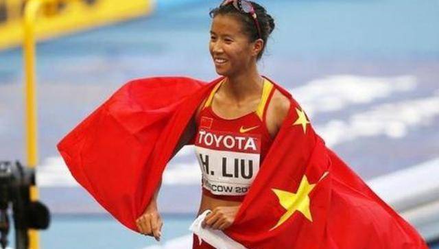 奥运冠军刘虹29岁夺冠后回家生娃32岁复出再破世界纪录夺冠