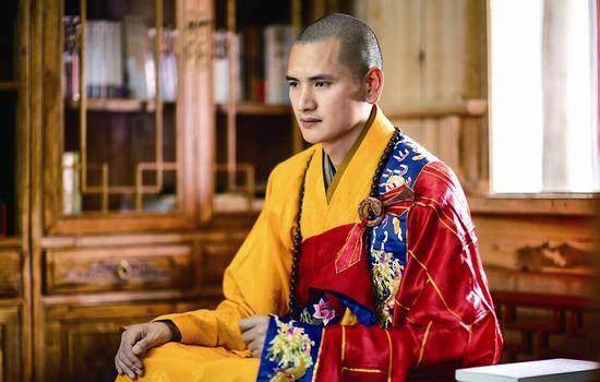 中国最帅僧人曾被无数女富婆猛追29岁招架不住剃度出家