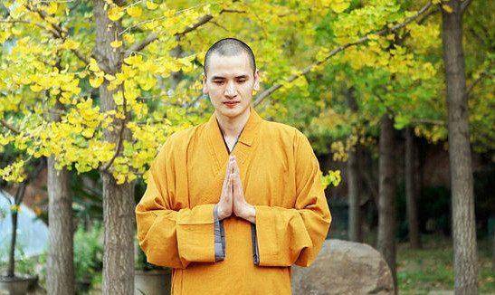 中国最帅僧人曾被无数女富婆猛追29岁招架不住剃度出家