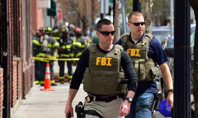 美国最胖警官潜伏24年大喊再不收网他们就让我做老大了