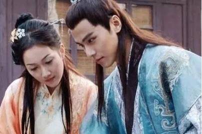 女子比文招亲:出上联:"洞中泉水流不尽",三男子下联各有特色_大小姐