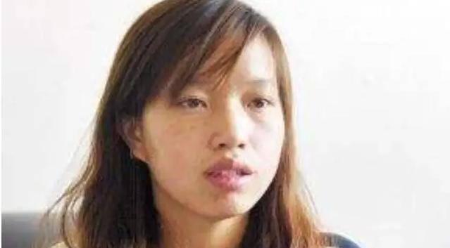 罗彩霞一家也正为了收集线索与证据四处奔波,事关家中顶梁柱的未来