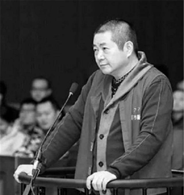 男子欠5000万还不起,被债主沉潭80米,两年后终于被警察找到_胡方_张宏