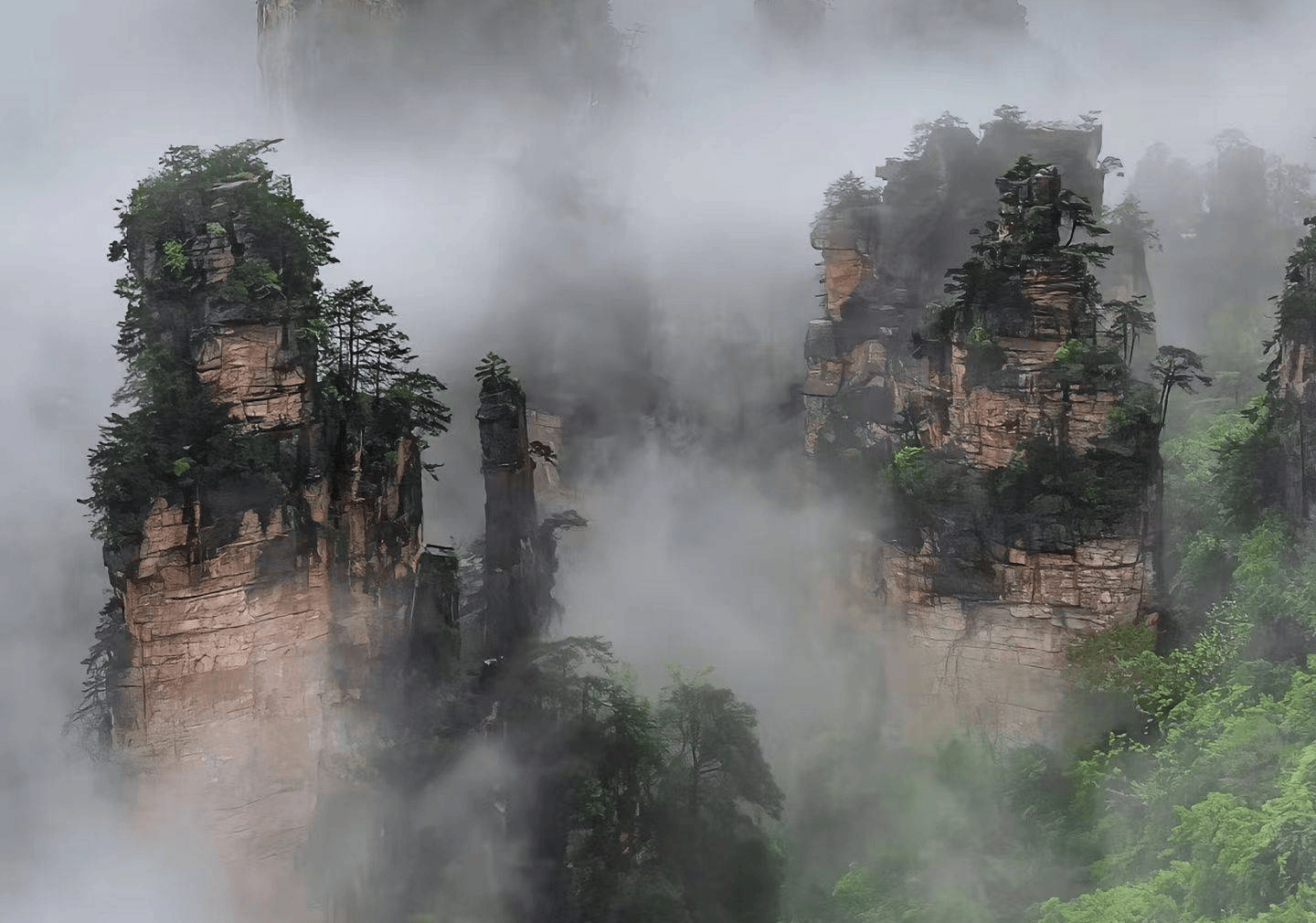 湖南旅游十大必去景点,湖南旅游景点推荐,湖南有哪些旅游景点(干货)