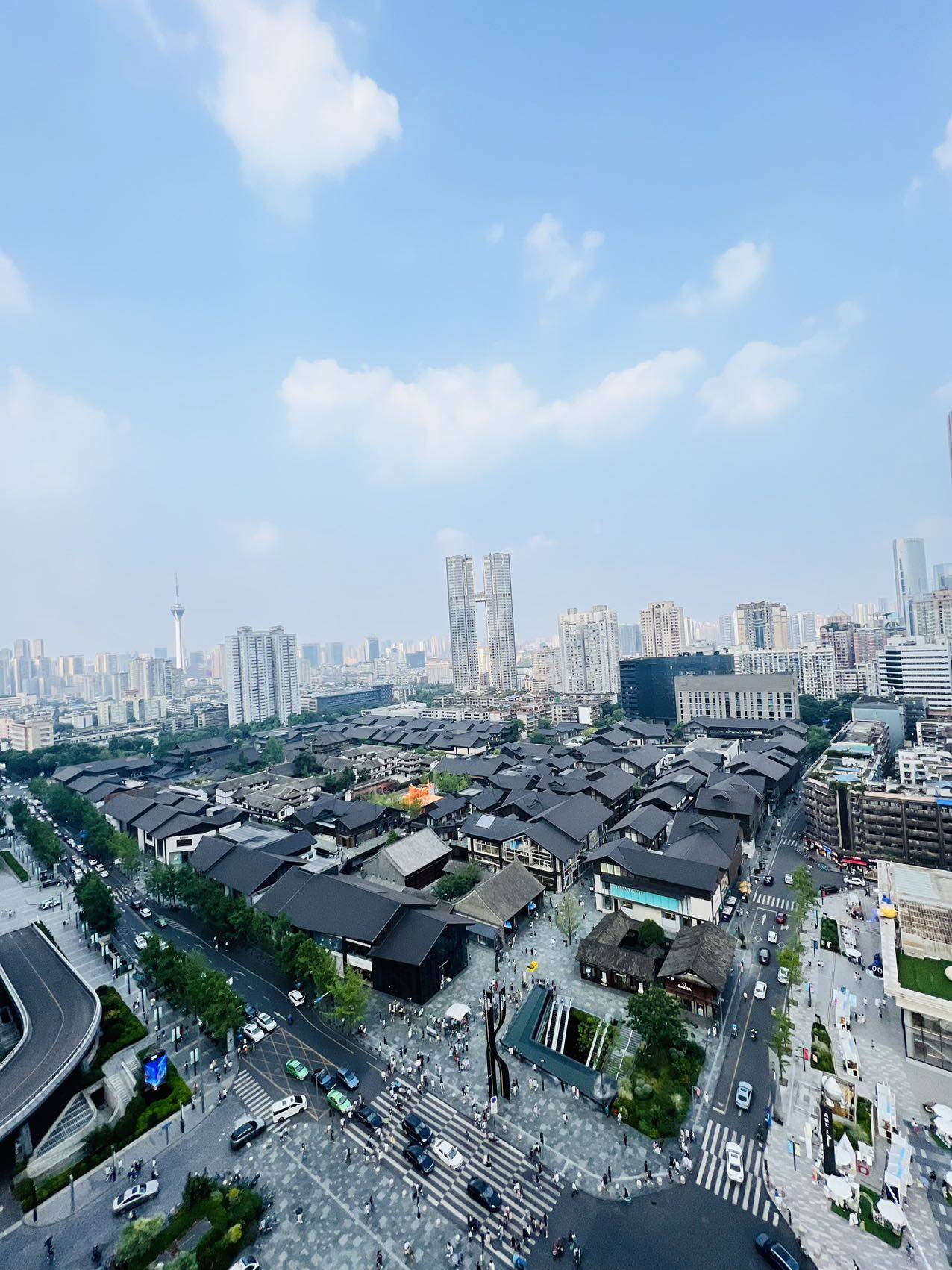 地铁2/3号线上盖,正看太古里夜景!春熙路绝无仅有的核心商办