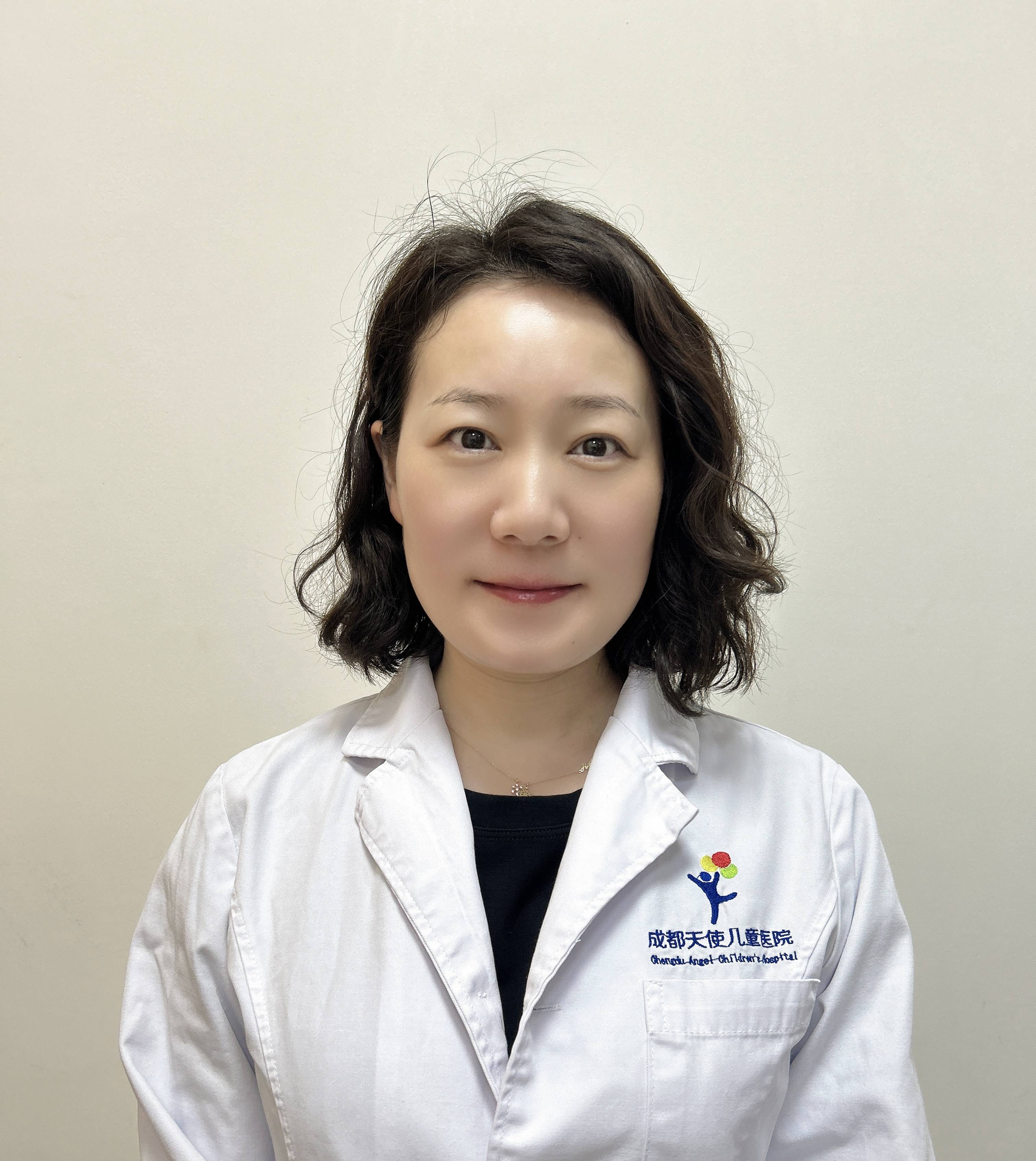 成都天使儿童医院王亚非医生:儿童青少年心灵守护者,专注儿童青少年