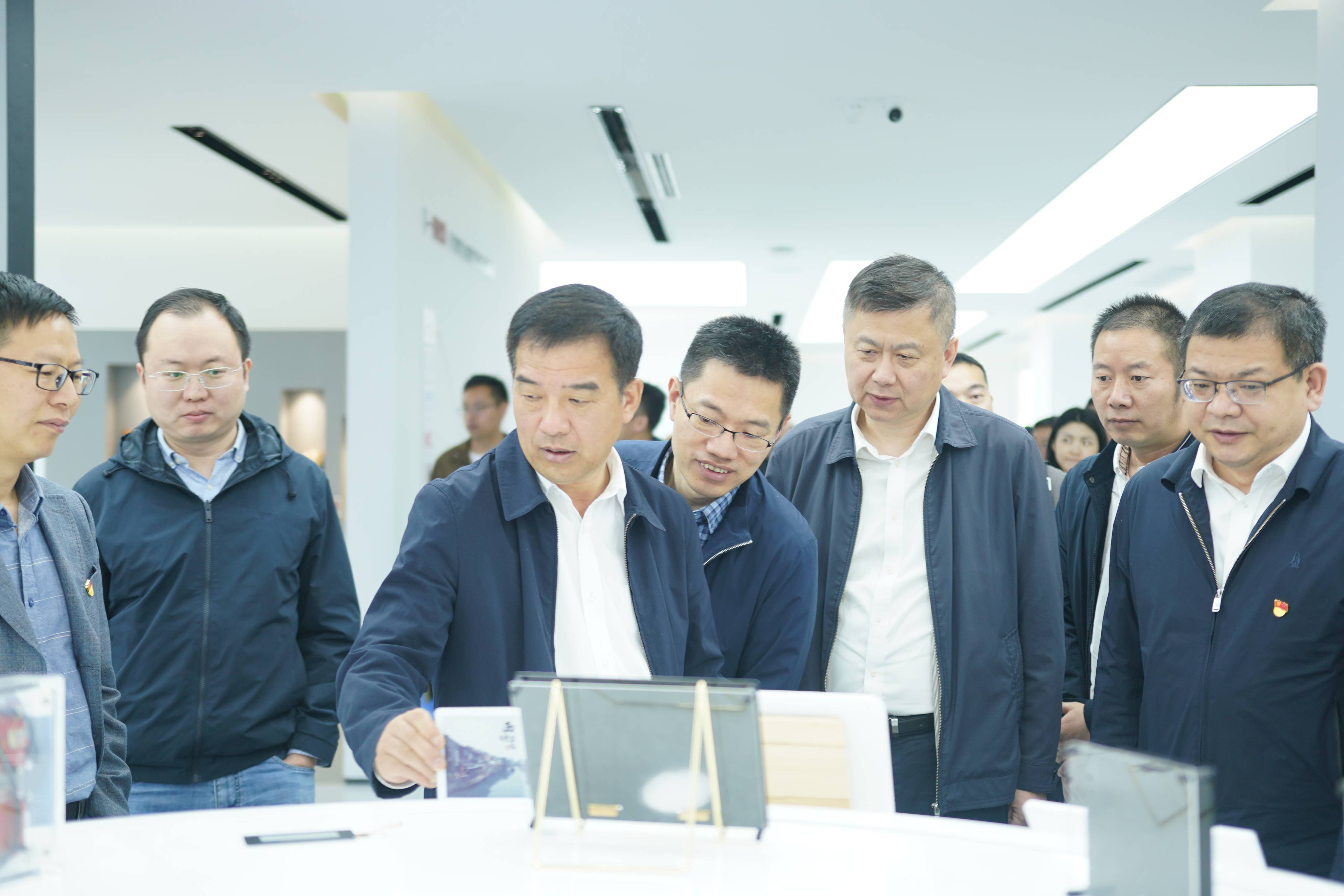 浙江省快遞行業第八次黨委（擴大）會議在DKE東方科脈舉辦并發布簽訂倡議書 的圖4