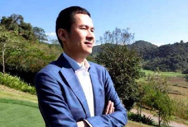 马云好友钱峰雷:6年从穷小子变巨富,街头被砍悬赏1000万