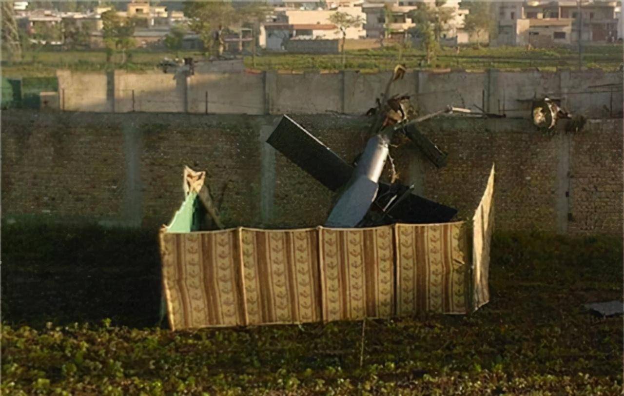 本拉登最后藏身地:3层小院,院主人从不出门,散步也会贴着墙走