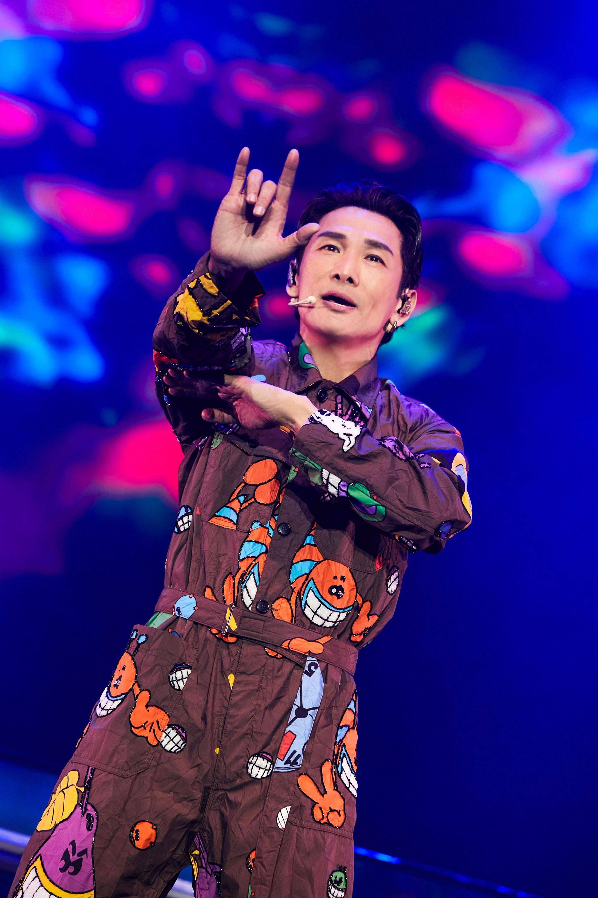 擦身情缘,嫁给我,痴痴的等,黑色契约,把你宠坏,一起看月亮,把你藏起来