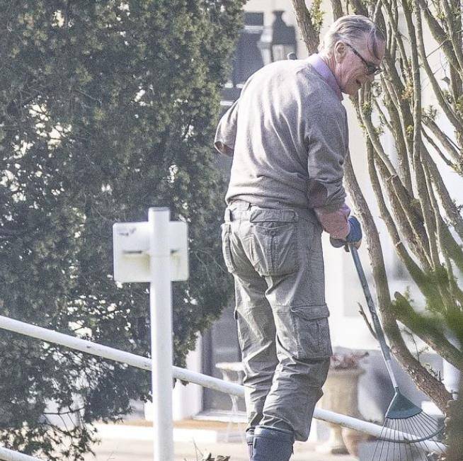 医生,宿命之夜疯狂打电话找她_汉斯纳特·科汉_詹姆斯·休伊特_查尔斯