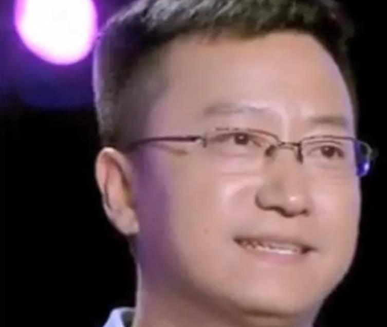 此时,看着眼前的女子十分年轻漂亮,巴帅也有些不好