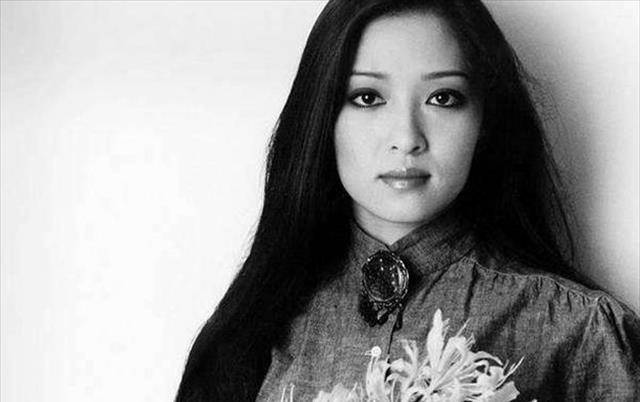 3个月的婚姻结束后,李敖公开辱骂她40年,临终前却想见她一面_胡茵