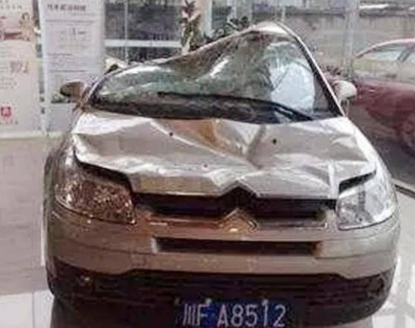 汶川地震后留下一"神车",只因车牌太特殊,被特批收藏于纪念馆