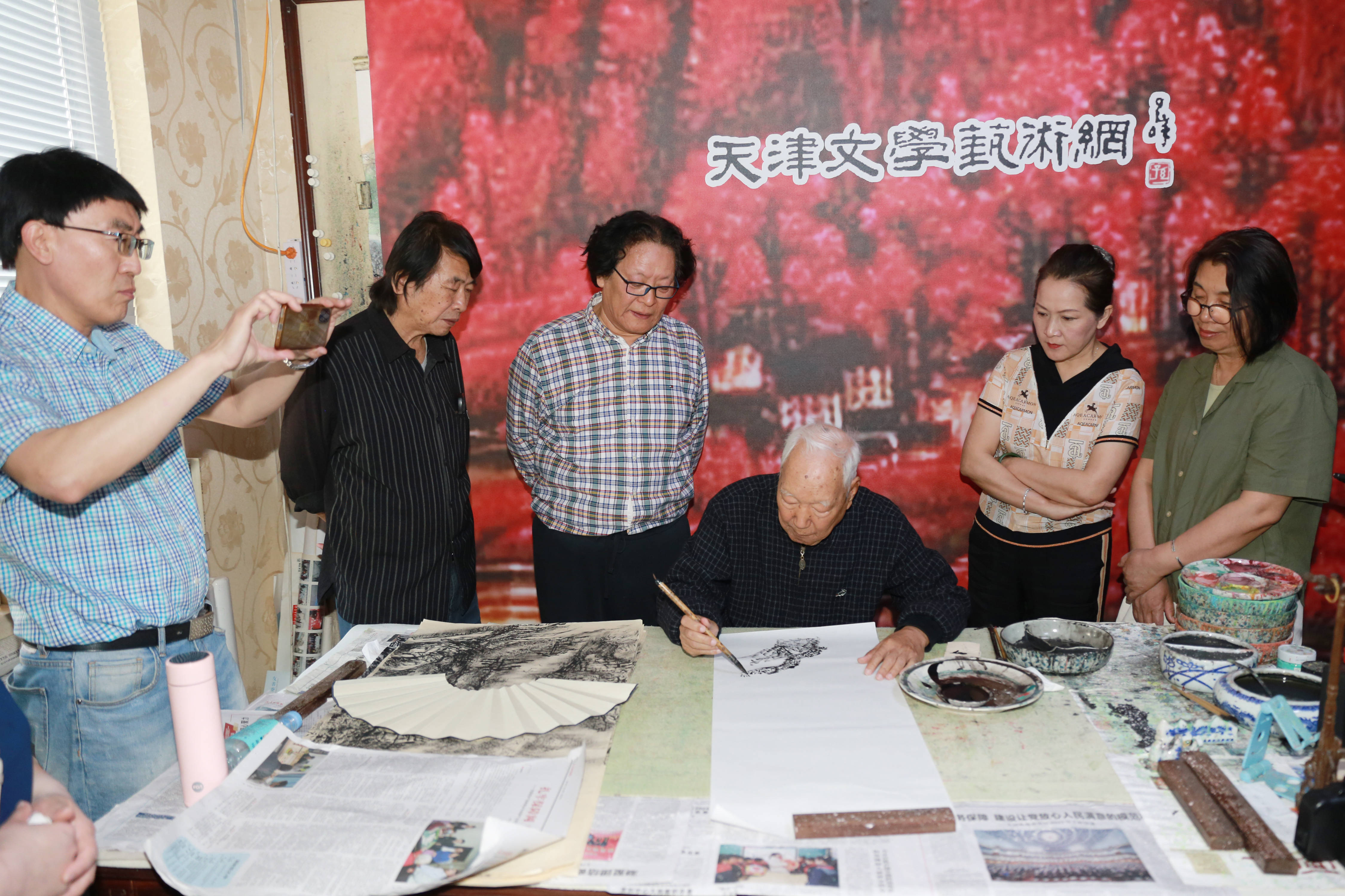 著名画家焦俊华教授收徒陈鸿轩仪式在天津文学艺术网中心举行