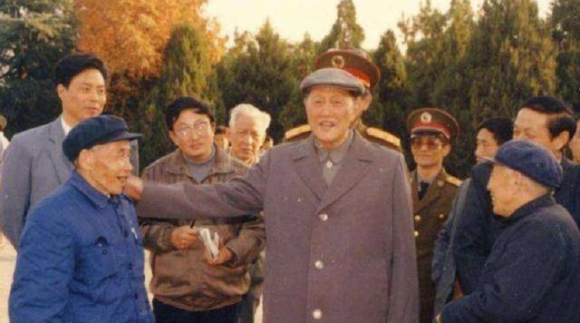 洪学智被下放吉林,38军政委任荣登门看望,说:首长,我心里有愧