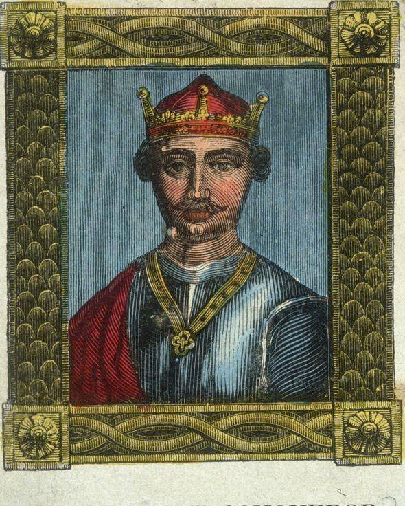 在威廉统治英国之前,英格兰贵族实行的是民主制度,国王是由"贤人会议"