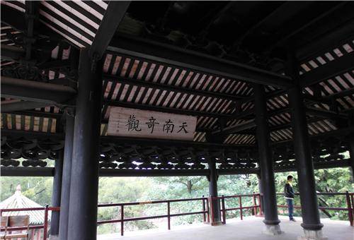 广西真武阁:4根柱子悬空,百年屹立不倒,梁思成:这是建筑奇迹
