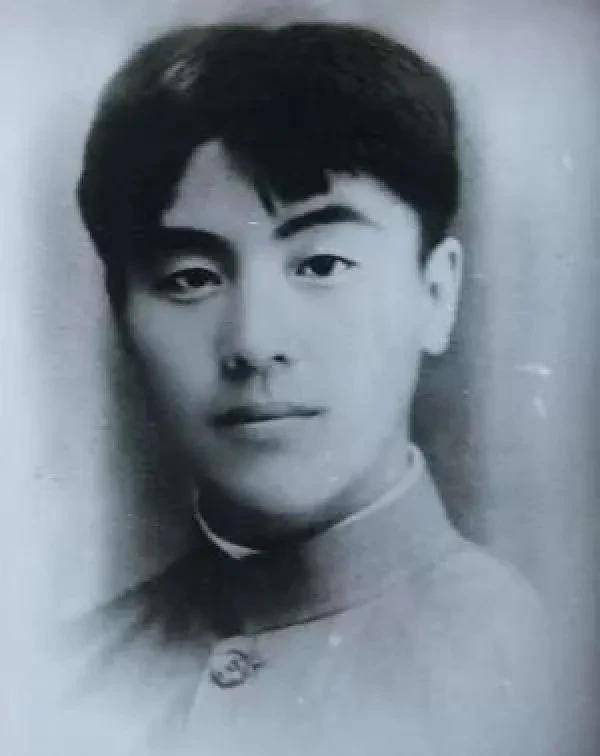 他把最后一颗子弹留给了自己