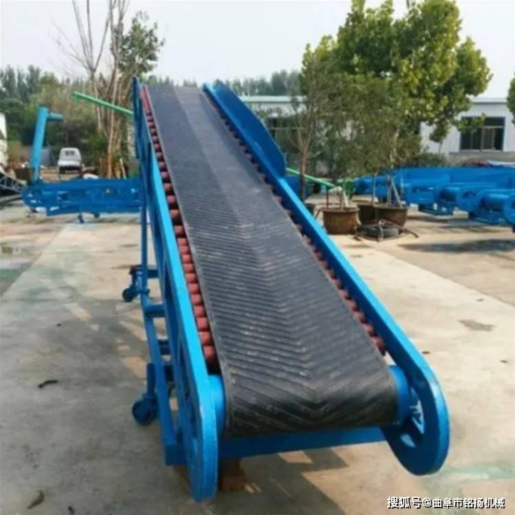 卸货移动皮带机 伸缩式装卸火车输送机 蔬菜水果传送带