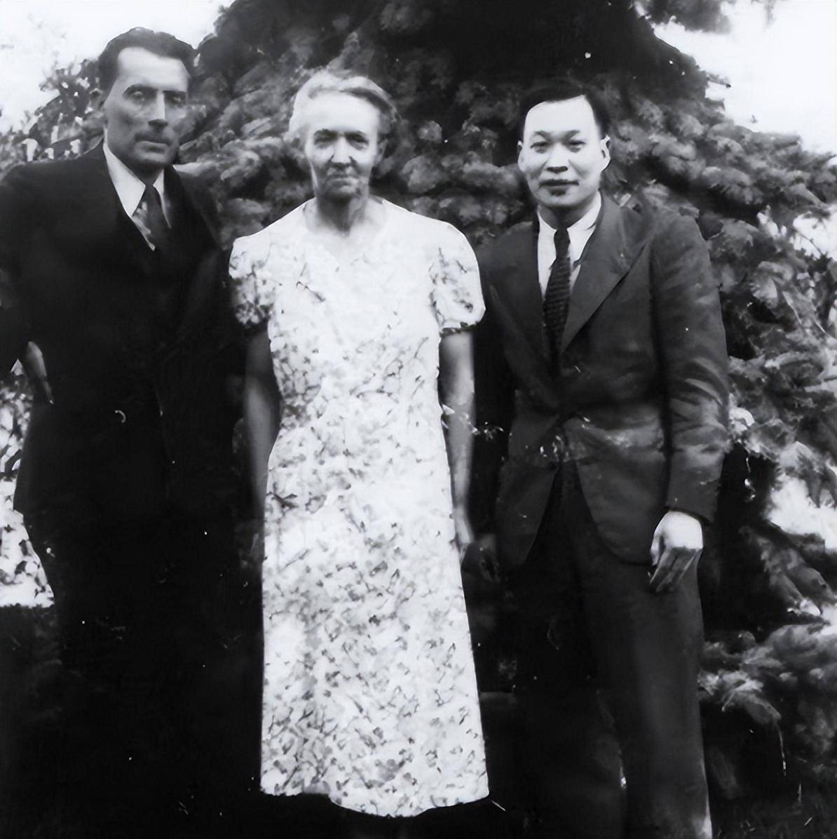 他是两弹一星元勋,被同学误叫外号后,父亲竟然直接给他改了名字