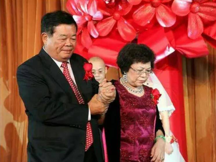 实业家曹德旺:迄今为国内捐款超百亿,儿女不退美籍不能继承遗产