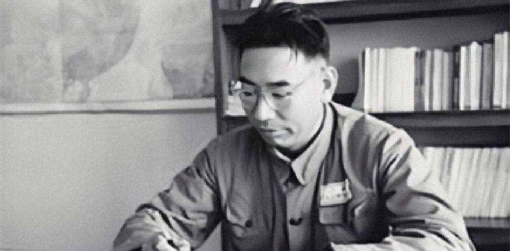 战火之中的白头偕老:许光达和邹靖华,婚后10年难以相见