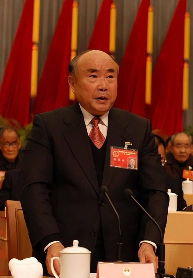 他是浙江改革开放的奠定人,主政浙江十年,晚年自动辞退,今年88_李泽民