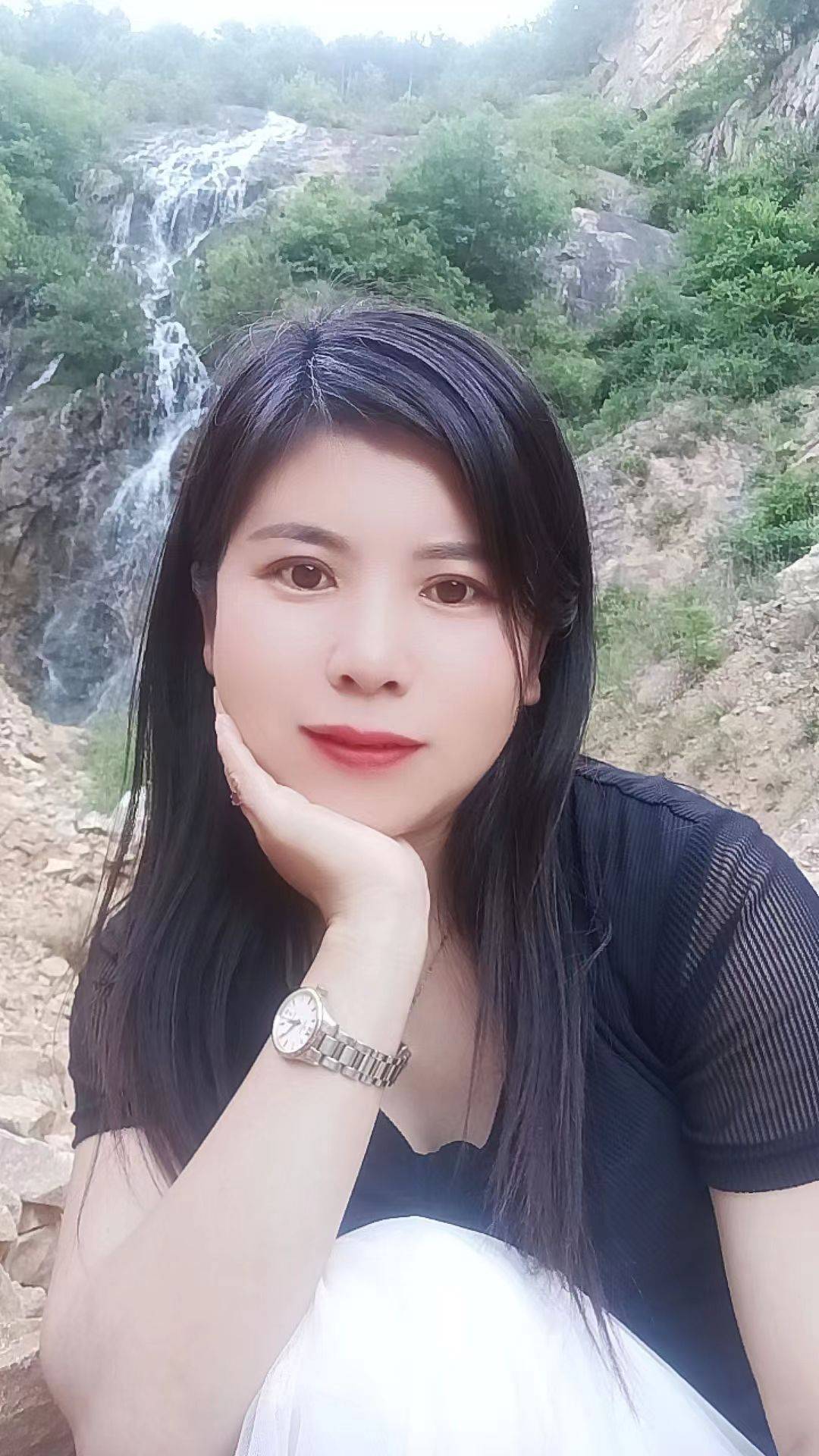 丹凤晒晒:我为美女写诗句——赠文友梦儿
