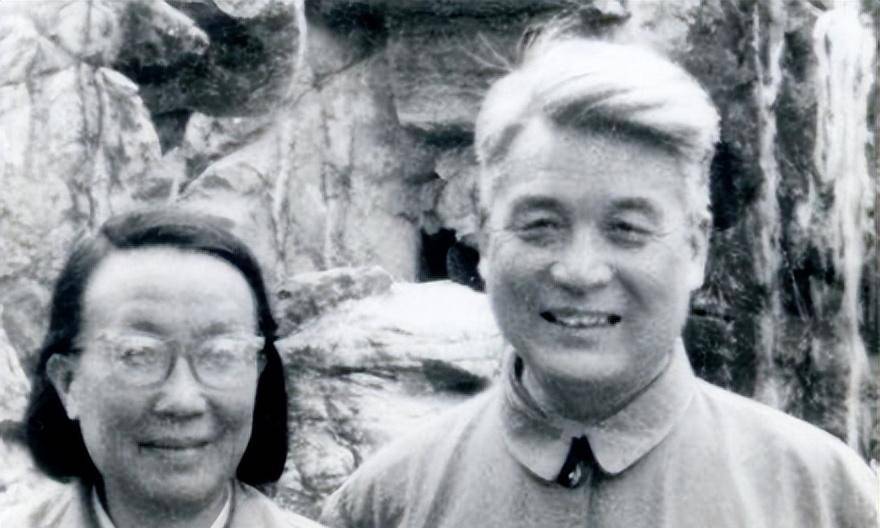 许鹿希:邓稼先妻子,苦等丈夫28年,如今94岁仍住在60平米老房子