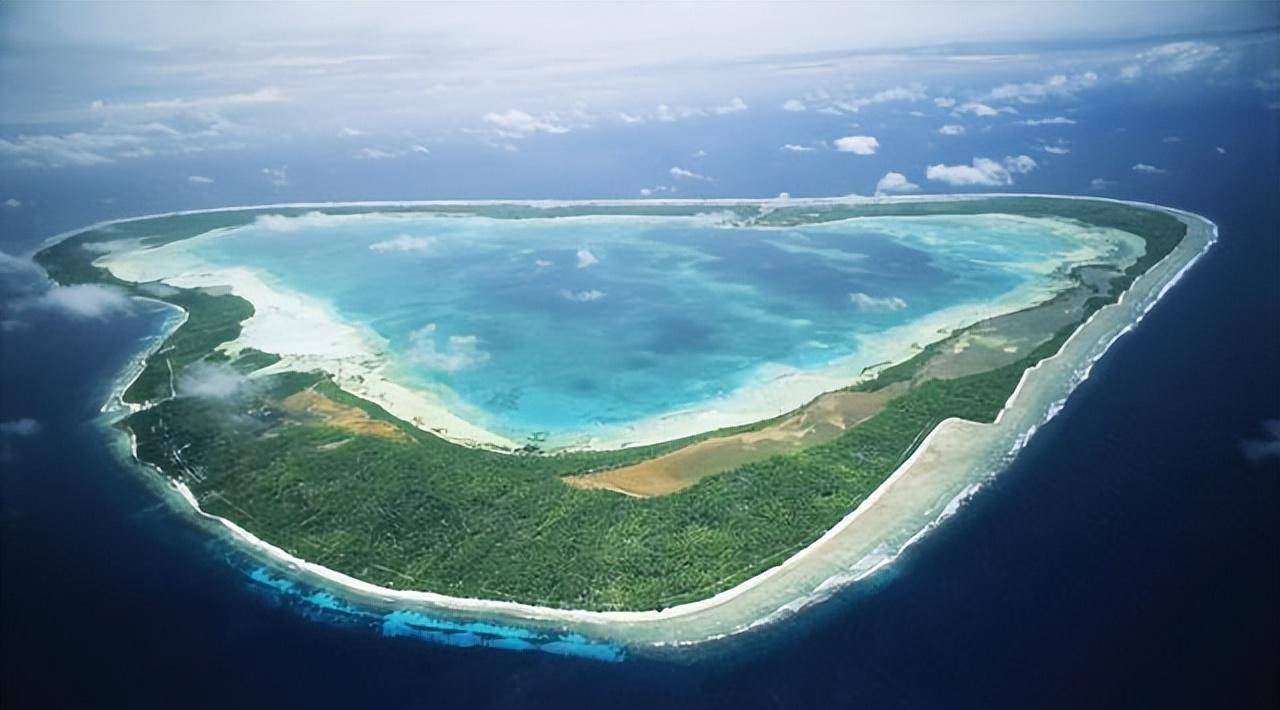 中国外交官吴钟华:独守太平洋孤岛三年,一人撑起一座大使馆