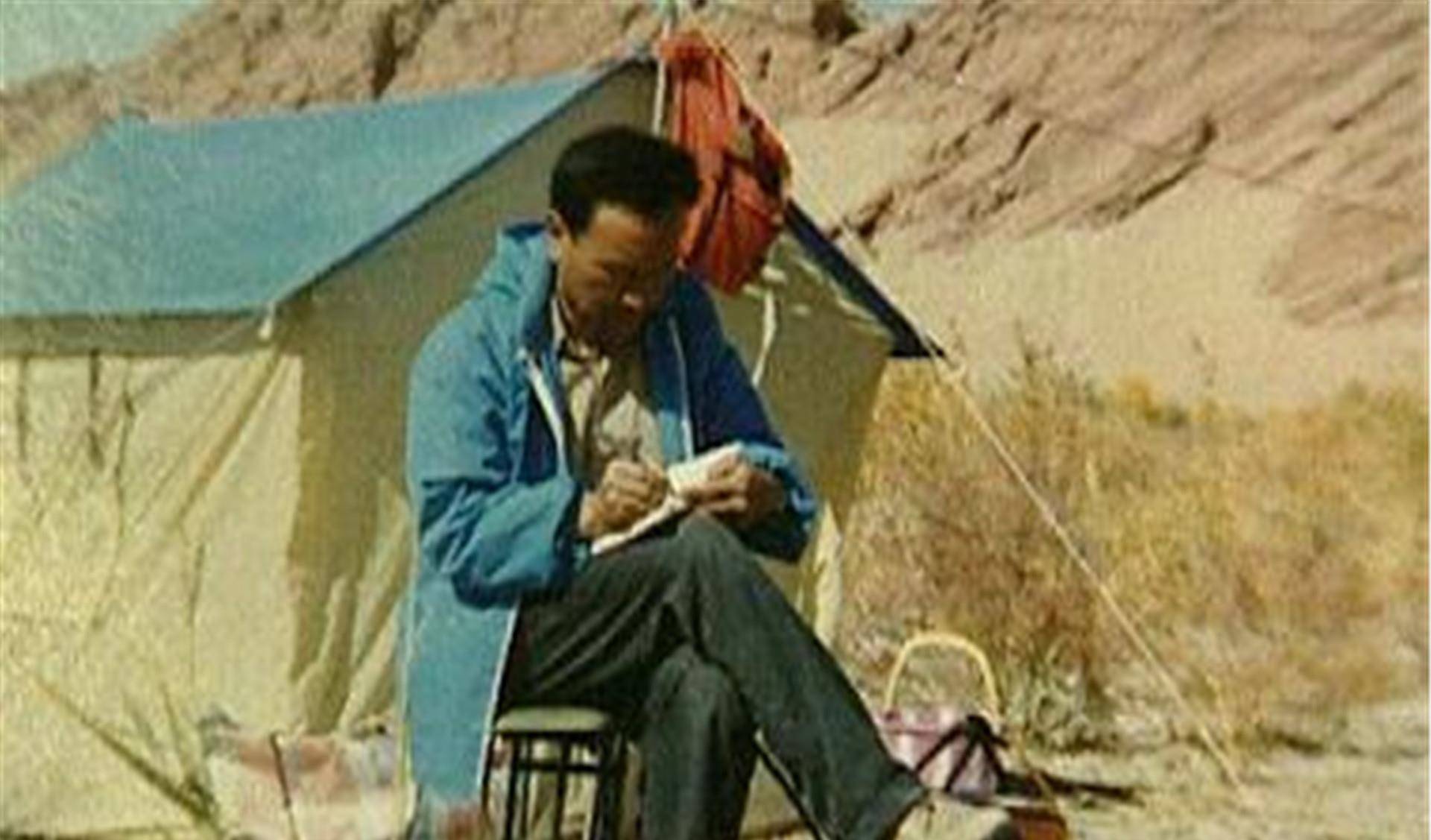 他是彭加木同事,不顾生命危险寻找彭加木,最终发现楼兰美女