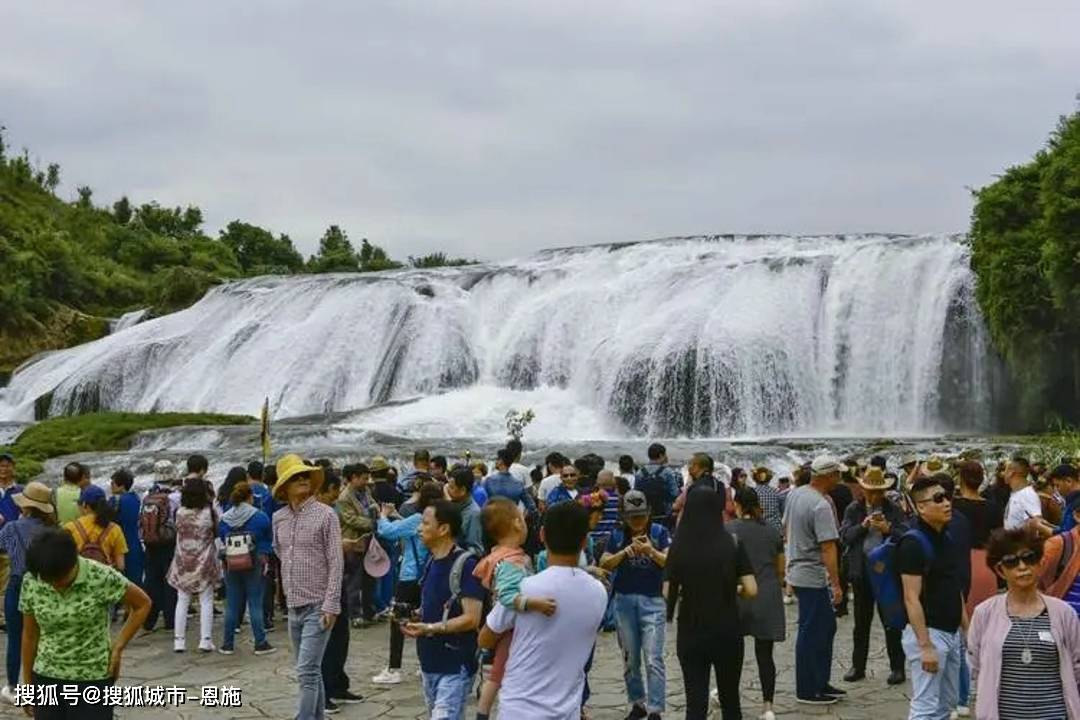 贵州旅游推荐,当地团导游-阿洁:156 0859 9757(加他微信-立减300)免费