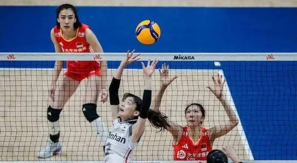 女排主攻巴西站评分:李盈莹90,王云蕗80,吴梦洁50,张常宁20分