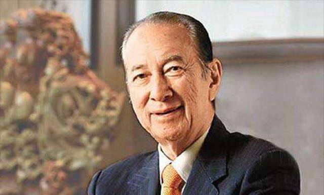 澳门二代赌王傅老榕:赌业生意如日中天之时,何鸿燊只是个小秘书