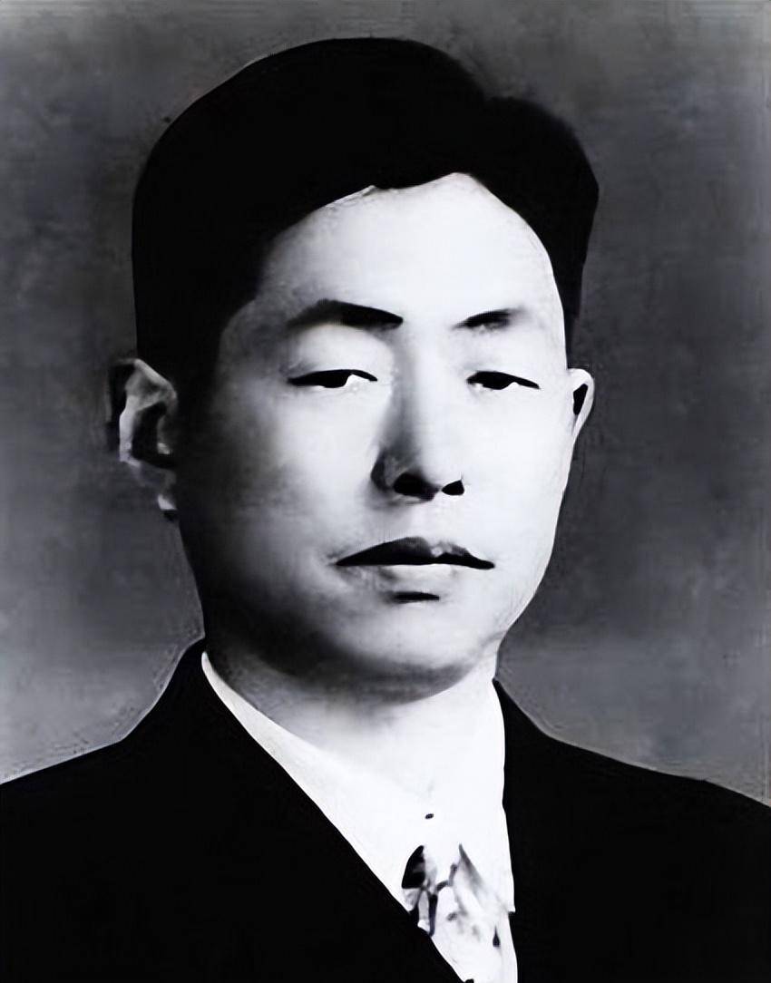 公木先生特别提到与《军歌》曲作者郑律成的友谊.