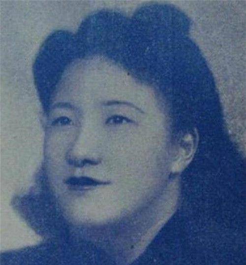 宁波皇后苏青:曾红遍上海滩,晚年沦为看门大姐,蜗居10