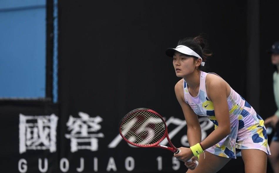 双方各胜4次,最近一次交手在2024华欣250赛,朱琳胜出,此次转战拉巴特