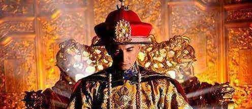 清朝皇帝上朝是说汉语,还是满语?溥仪晚年终于说清楚了