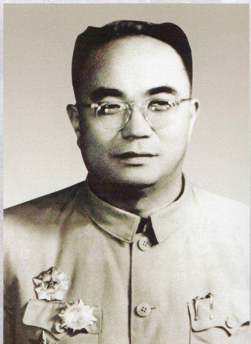 他是清华数学系高材生,为何会成为东北抗联的著名将领?后来呢?