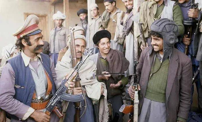 10年阿富汗战争,深陷帝国坟场,苏联人郁闷的都要哭了