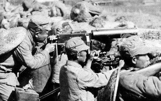 很多人都拿淞沪会战中四行仓库保卫战与宝山战斗中姚子青营壮举相提并