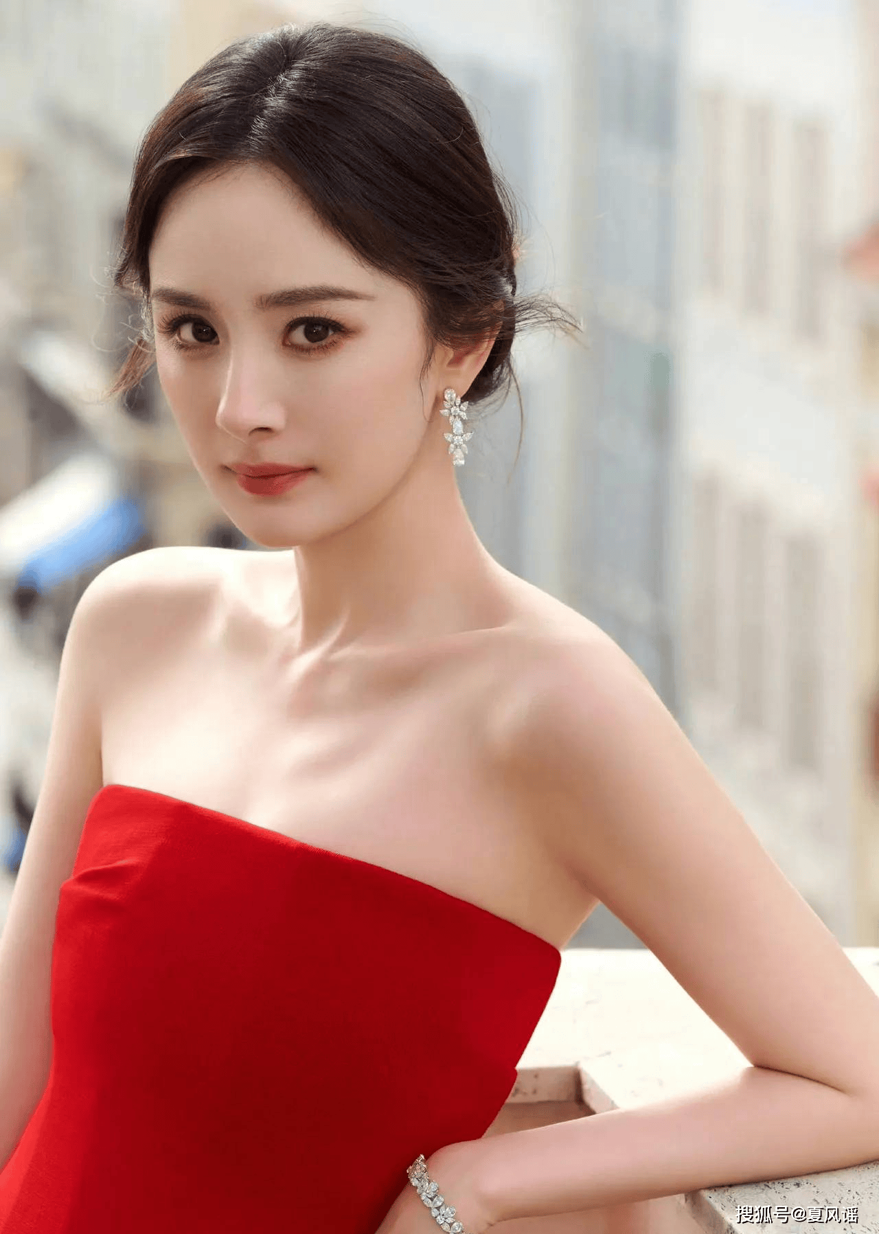 还是因为幂幂身材太好了?_杨幂_尺寸_问题