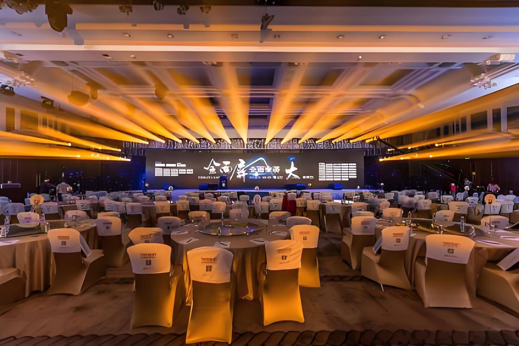 视觉震撼来袭!发布会舞台设计大揭秘