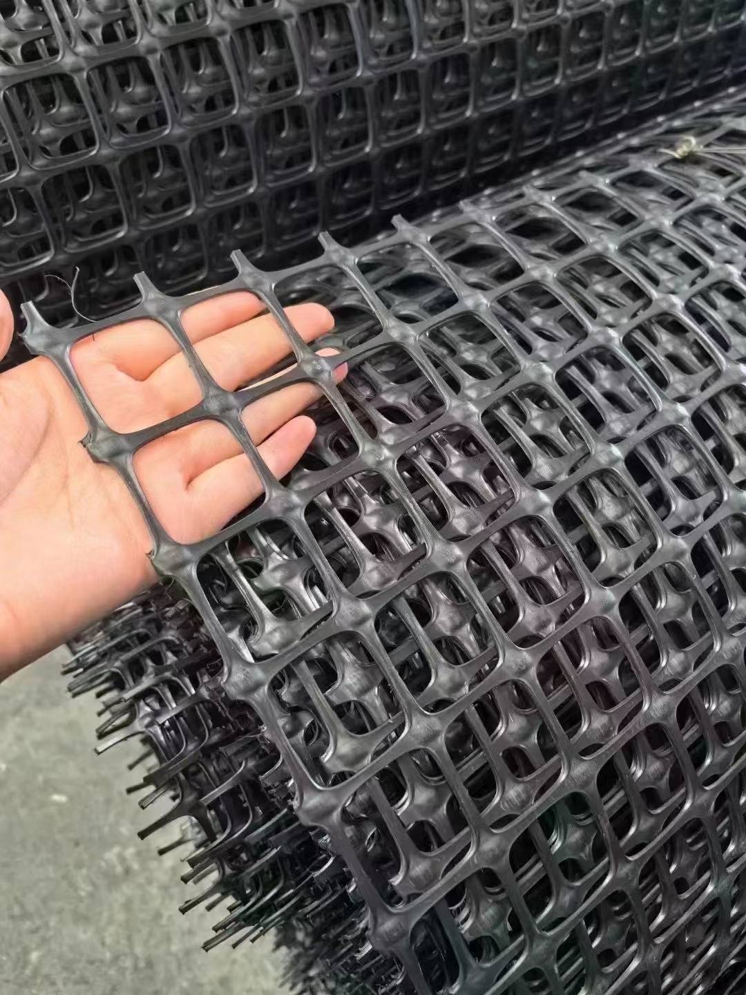 土工格栅@只有拼搏才能成就梦想